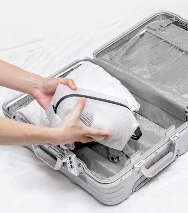 کیف لوازم آرایشی بهداشتی نیچرهایک مدل Q-9A TPU Mesh Toiletry Bag