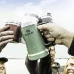 لیوان سفری دسته دار استنلی مدل Adventure Big Grip Beer Stein 700mL - Image 19