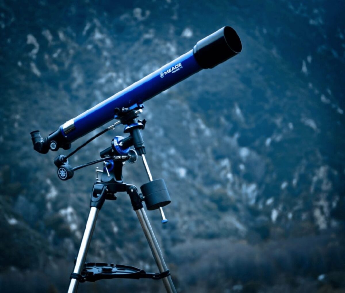 POLARIS™ 70MM REFRACTOR TELESCOPE