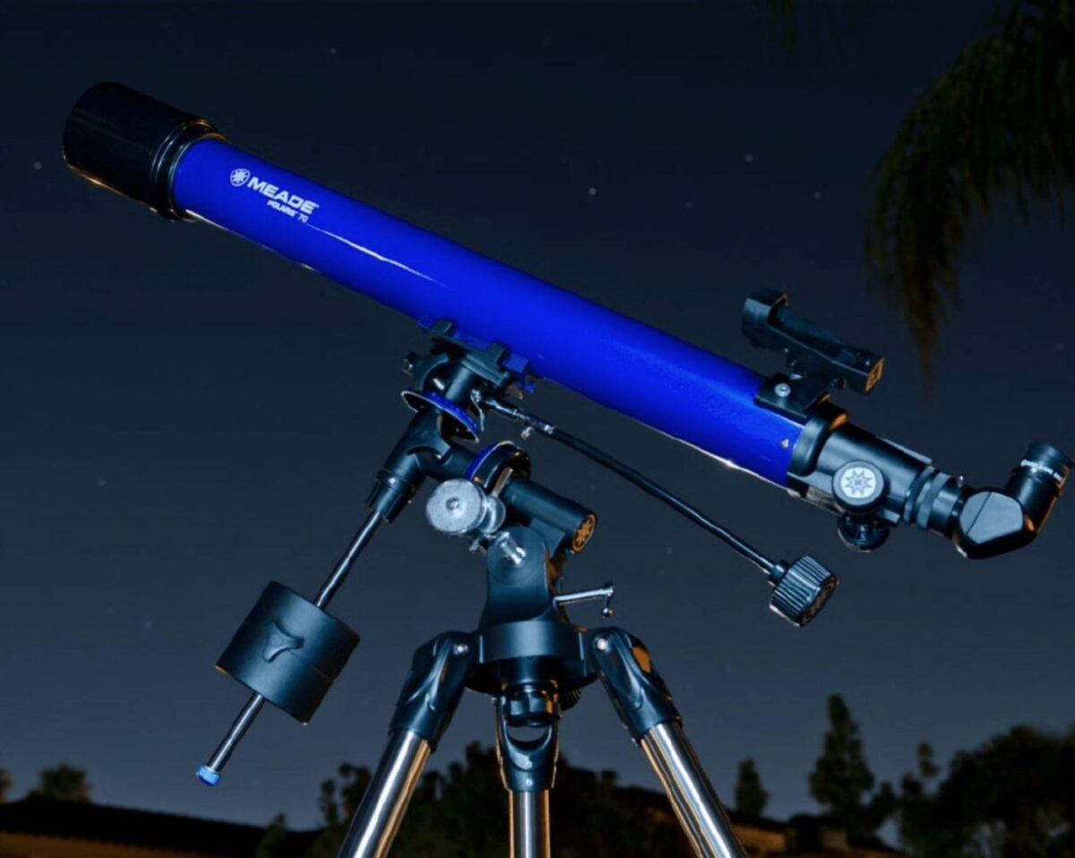 POLARIS™ 70MM REFRACTOR TELESCOPE