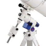 VIXEN R200SS REFLECTOR TELESCOPE WITH GPD2 MOUNT & TRIPOD